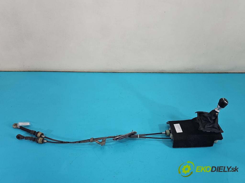 Suzuki SX4 S-Cross 2013-2021 1.4 T 140 HP manual 103 kW 1373 cm3 5- Páka: Změny: stupeň,rýchlosť 28139-62M00-000 (Rýchlostná páka (kulisa))