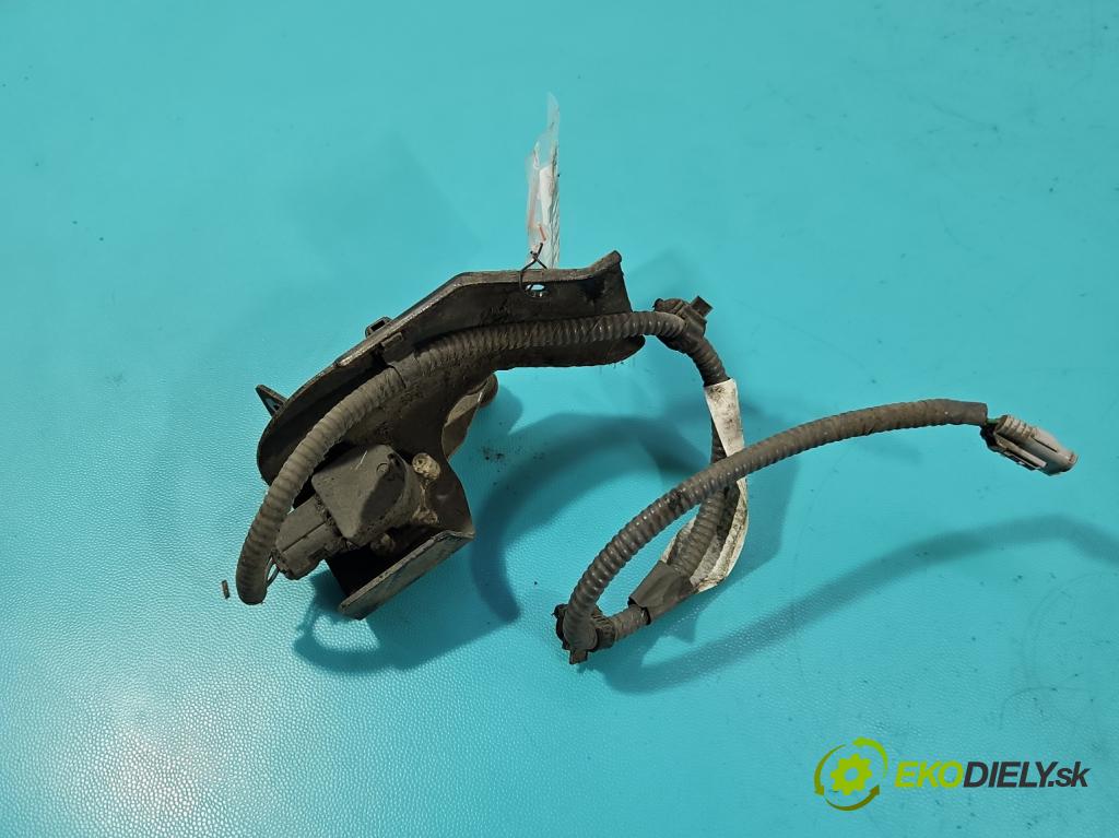 Suzuki SX4 S-Cross 2013-2021 1.4 T 140 HP manual 103 kW 1373 cm3 5- snímač nastavenia xenon A193027-2 (Snímač)