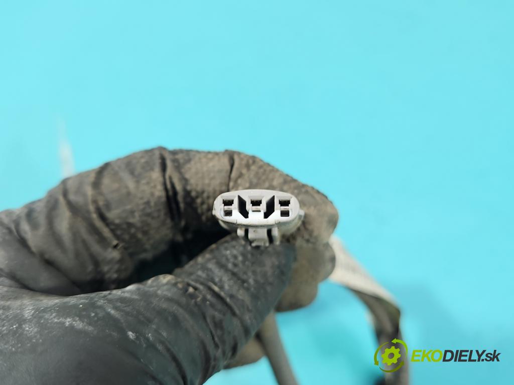 Suzuki SX4 S-Cross 2013-2021 1.4 T 140 HP manual 103 kW 1373 cm3 5- snímač nastavenia xenon A193027-2 (Snímač)