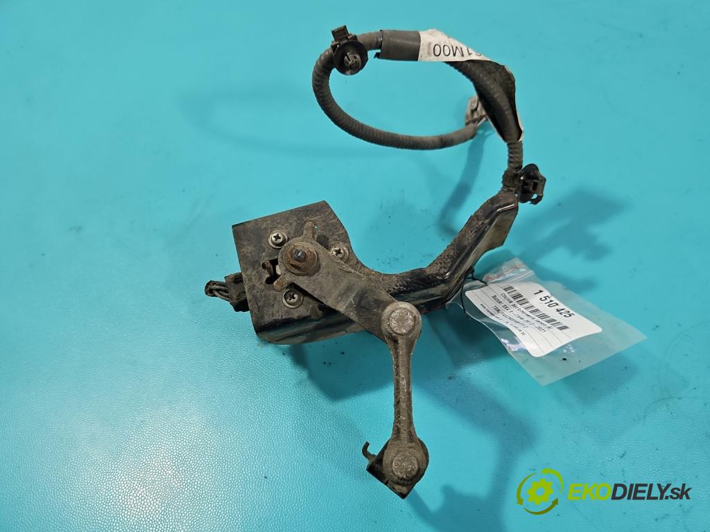 Suzuki SX4 S-Cross 2013-2021 1.4 T 140 HP manual 103 kW 1373 cm3 5- snímač nastavenia xenon A193027-2 (Snímač)