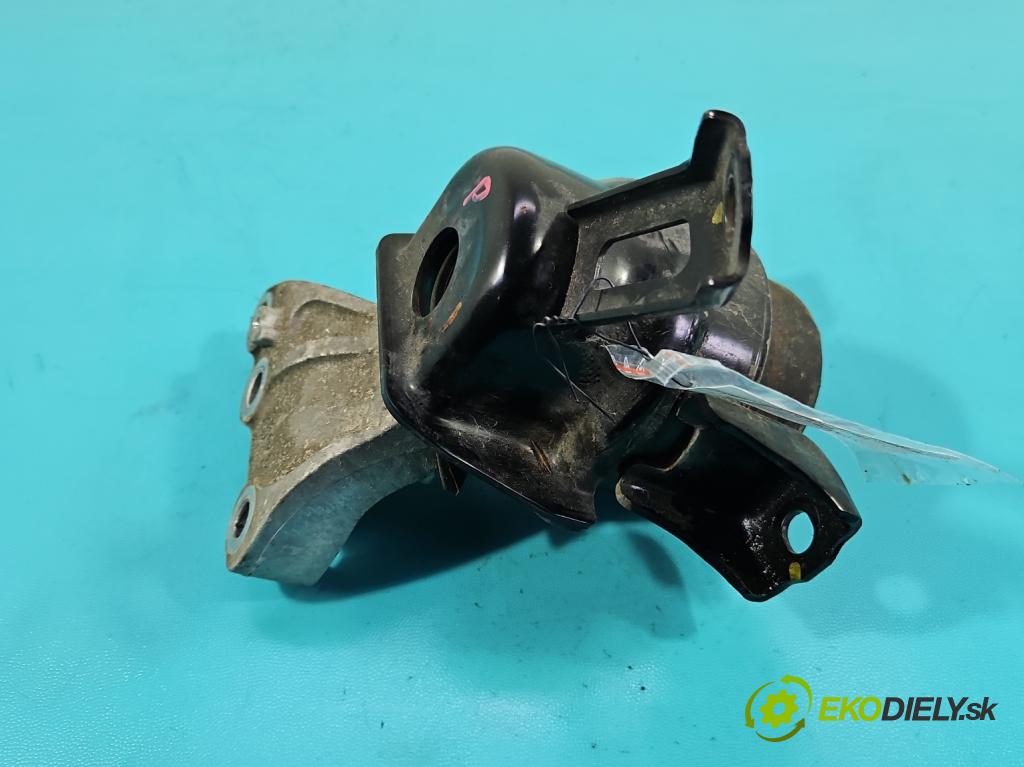 Suzuki SX4 S-Cross 2013-2021 1.4 T 140 HP manual 103 kW 1373 cm3 5- airbag motora  (Držiak motora)