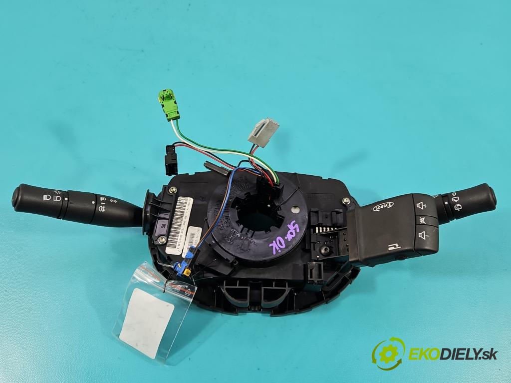 Renault Megane II 2003-2008 1.5 dci 82 HP manual 60 kW 1461 cm3 5- prepínač komplex: 820021646 (Prepínacie páčky pod volantom)