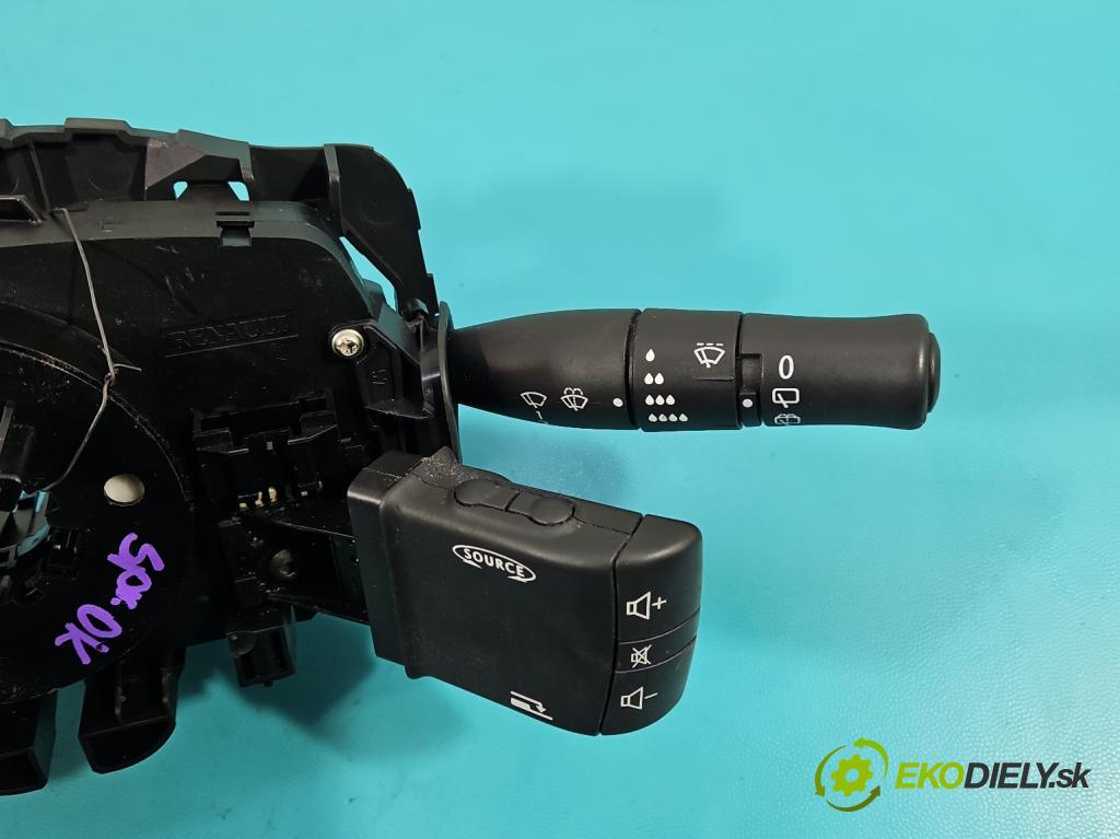 Renault Megane II 2003-2008 1.5 dci 82 HP manual 60 kW 1461 cm3 5- prepínač komplex: 820021646 (Prepínacie páčky pod volantom)