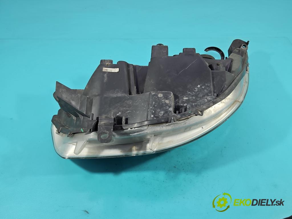 Citroen C4 II 2010-2017 1.4 16V 95 HP manual 70 kW 1397 cm3 5- Reflektor: pravý 9687304480 (Svetlo predné pravé)