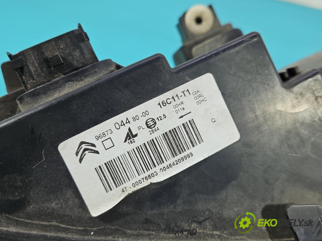 Citroen C4 II 2010-2017 1.4 16V 95 HP manual 70 kW 1397 cm3 5- Reflektor: pravý 9687304480 (Svetlo predné pravé)