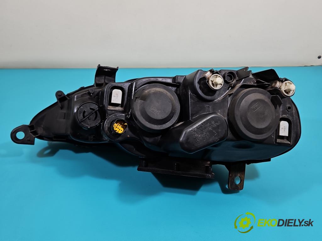 Alfa romeo 147 1.9 jtd 150 hp manual 110 kW 1910 cm3 5- světlo pravý  (Pravé přední světlo)