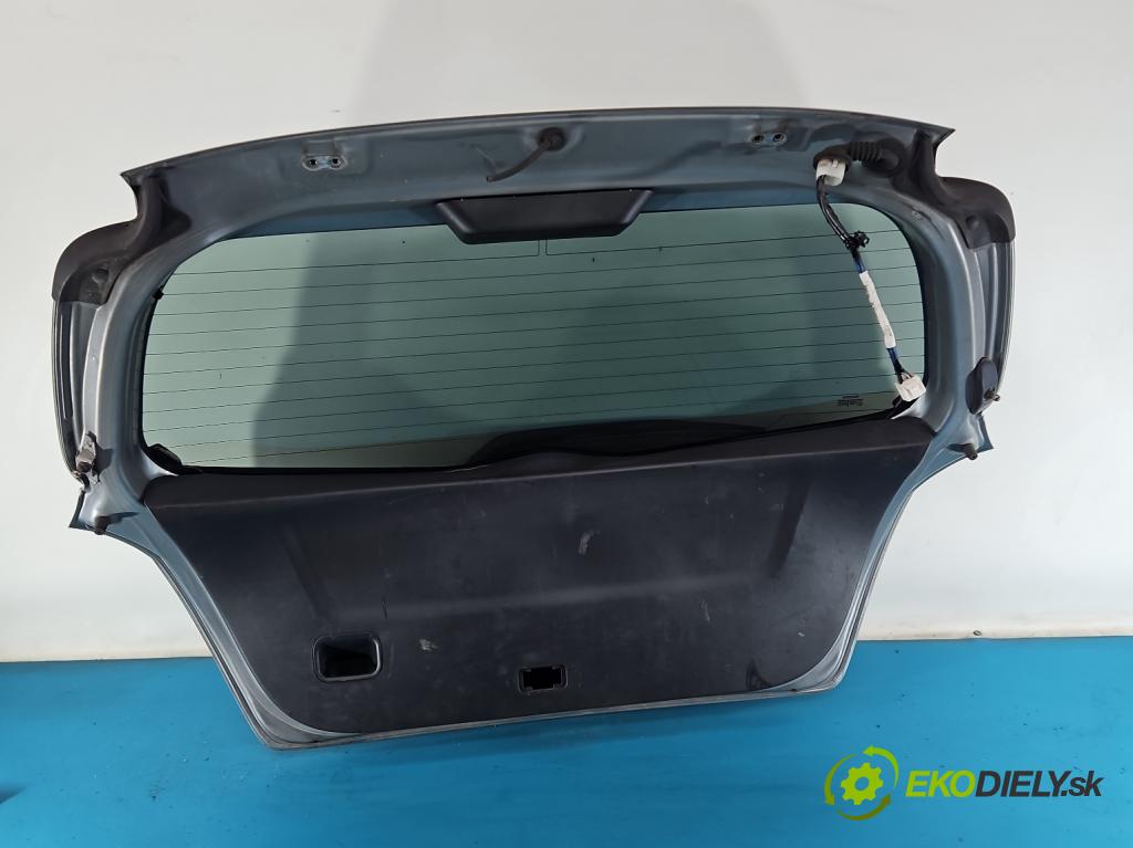 Toyota Yaris II 2005-2011 1.4 D4D 90 hp automatic 66 kW 1364 cm3 5- zadní kufrové dveře  (Zadní kapota (kufr))