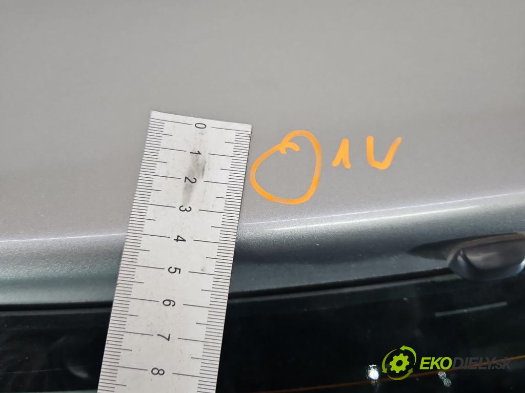 Toyota Yaris II 2005-2011 1.4 D4D 90 hp automatic 66 kW 1364 cm3 5- zadní kufrové dveře  (Zadní kapota (kufr))