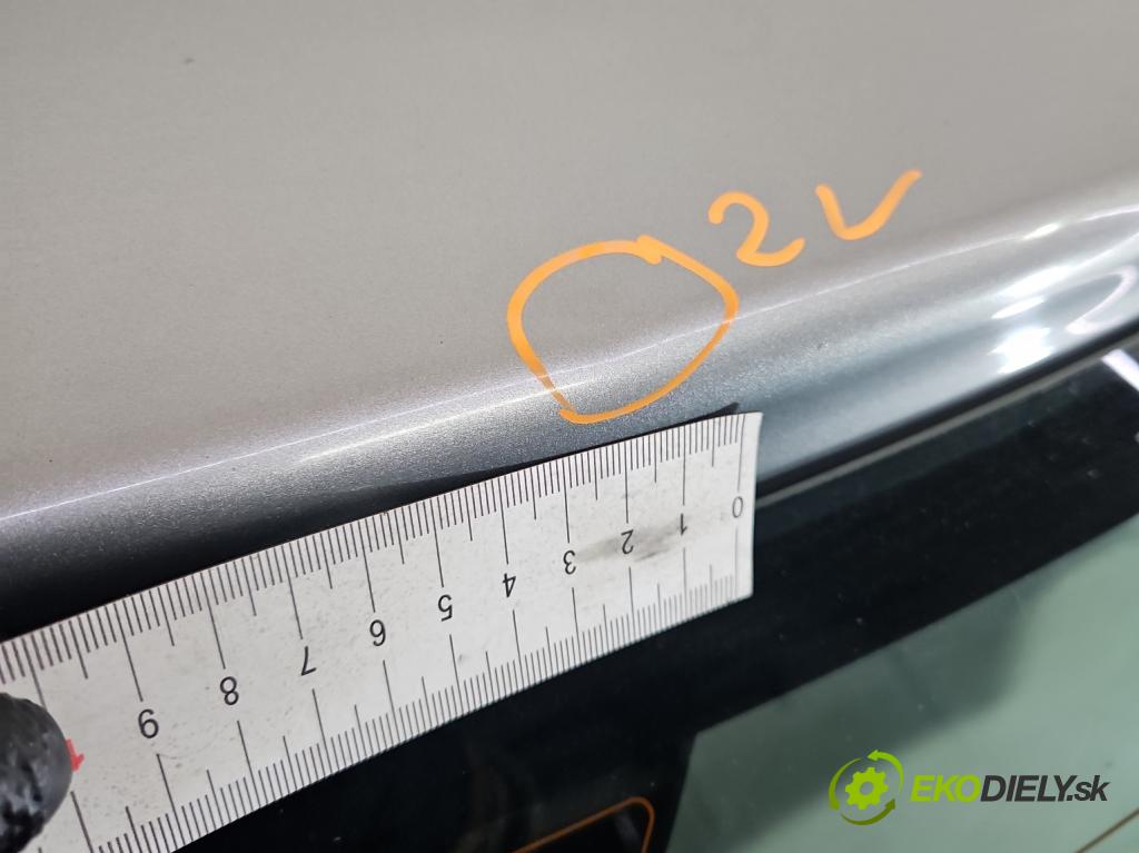 Toyota Yaris II 2005-2011 1.4 D4D 90 hp automatic 66 kW 1364 cm3 5- zadní kufrové dveře  (Zadní kapota (kufr))