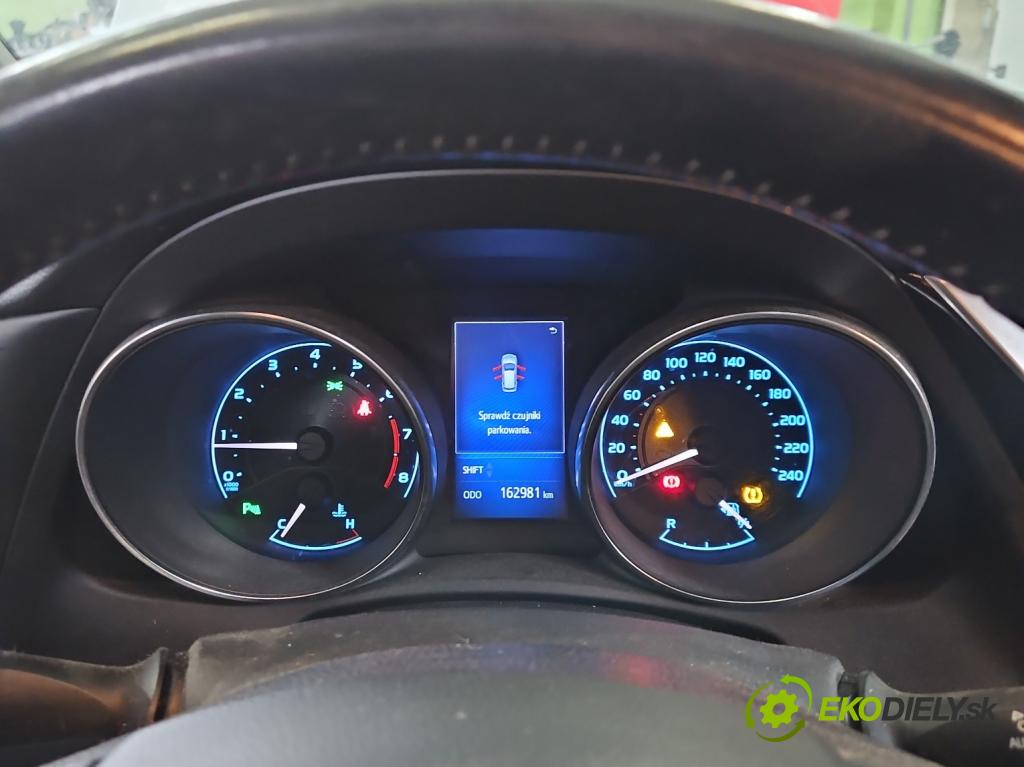 Toyota Auris II 2012-2018 1.6 16V 132  HP manual 97 kW 1598 cm3 5- prístrojovka/ budíky 83800-F2E22 (Prístrojová doska)