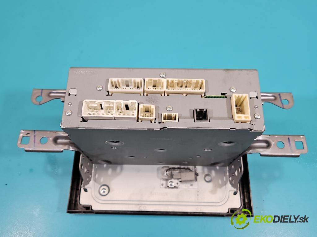 Toyota Auris II 2012-2018 1.6 16V 132  HP manual 97 kW 1598 cm3 5- Radio originál 86140-02360