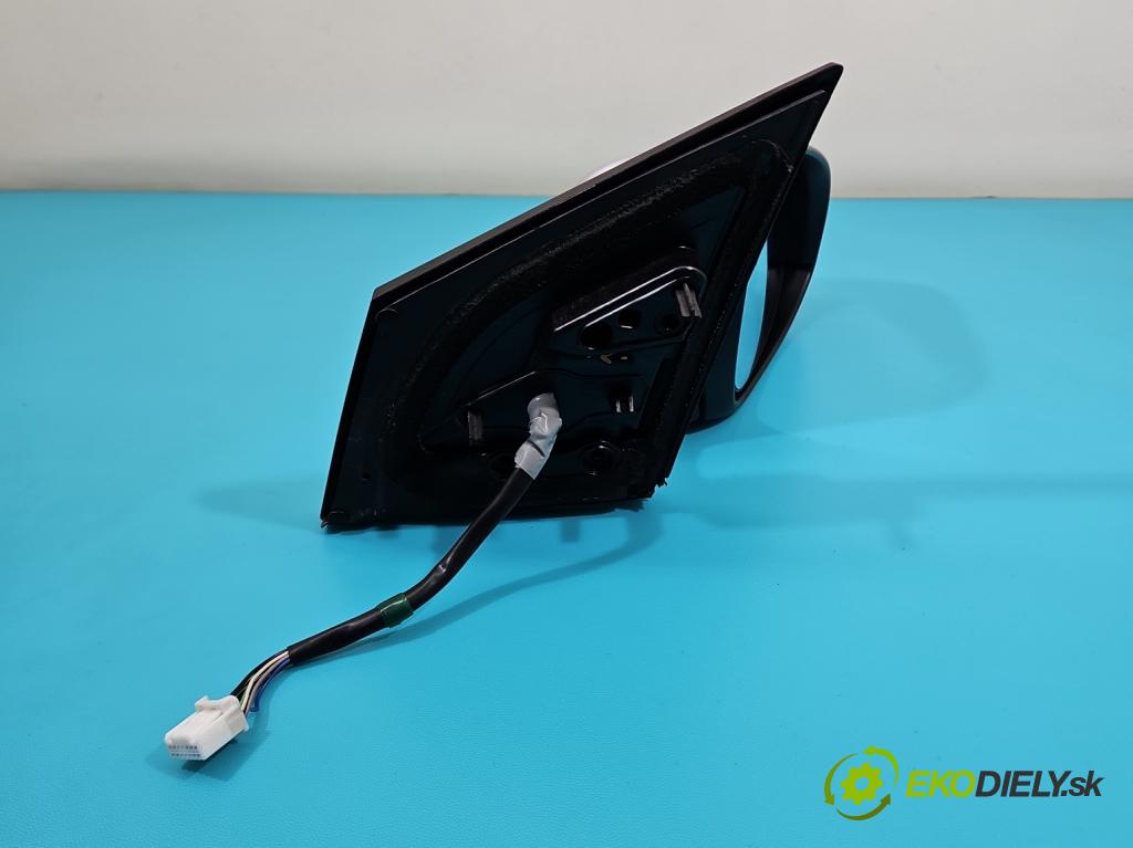 Toyota Auris II 2012-2018 1.6 16V 132 hp manual 97 kW 1598 cm3 5- zpětné zrcátko pravé  (Klika dveří ostatní)