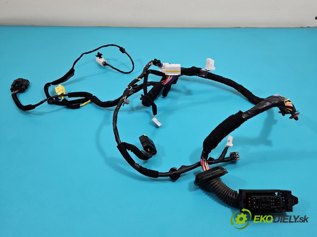 Kia Rio IV 2016-2023 1.2 16V 84KM manual 61.8 kW 1197 cm3 5- Zväzok: dvere predné vľavo: 91605-H8660