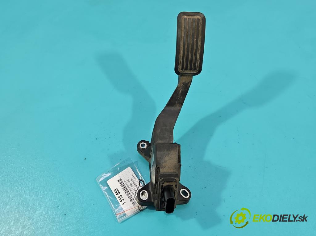 Toyota Yaris II 2005-2011 1.4 D4D 90 hp automatic 66 kW 1364 cm3 5- pedal plyn: potenciometr: 781100-D030