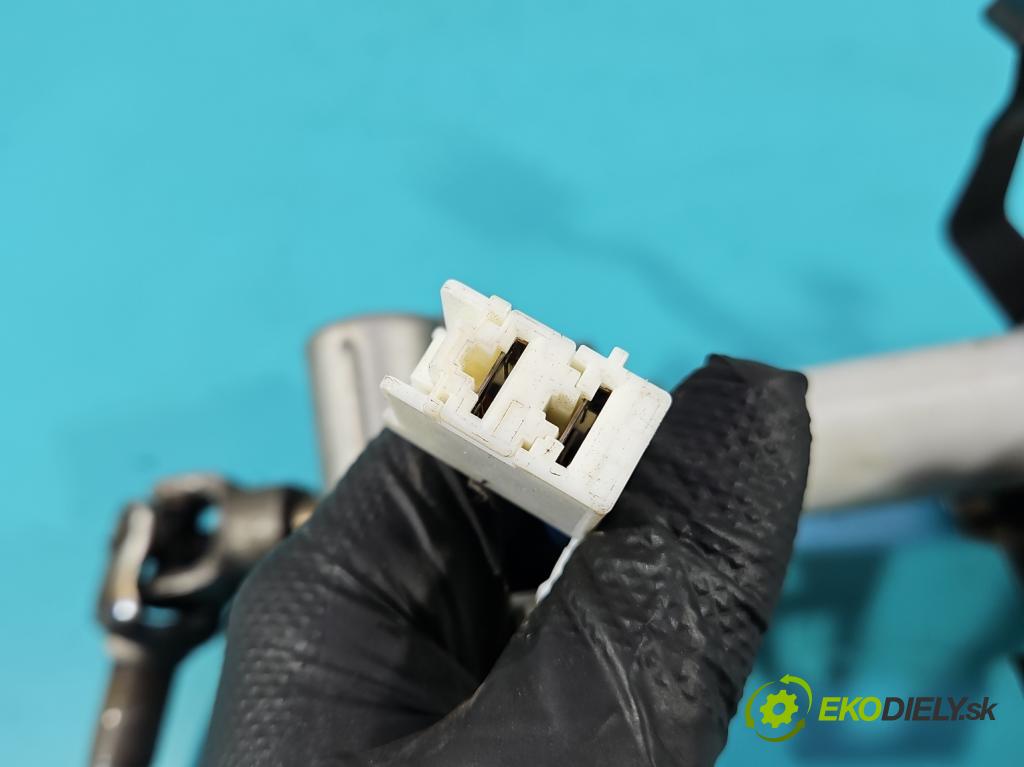 Toyota Yaris II 2005-2011 1.4 D4D 90 hp automatic 66 kW 1364 cm3 5- čerpadlo posilovač 45200-0D100-00 (Servočerpadlo)