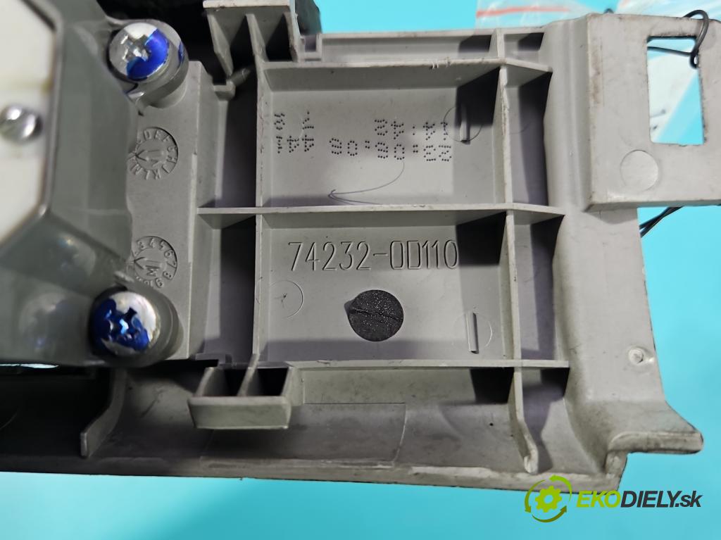 Toyota Yaris II 2005-2011 1.4 D4D 90 hp automatic 66 kW 1364 cm3 5- Přepínač oken zpětných zrcátek 74232-0D110