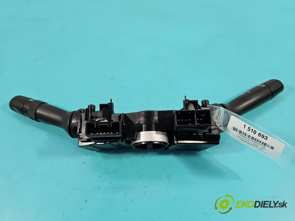 Toyota Yaris II 2005-2011 1.4 D4D 90 HP automatic 66 kW 1364 cm3 5- prepínač komplex: 0D09017F143 (Prepínacie páčky pod volantom)