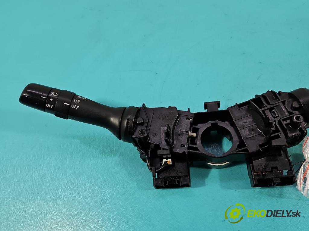 Toyota Yaris II 2005-2011 1.4 D4D 90 HP automatic 66 kW 1364 cm3 5- prepínač komplex: 0D09017F143 (Prepínacie páčky pod volantom)