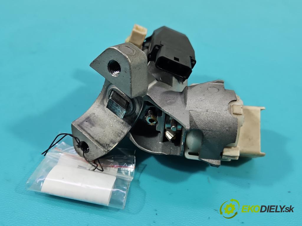 Toyota Yaris II 2005-2011 1.4 D4D 90 HP automatic 66 kW 1364 cm3 5- Spínačka N0502241/256B (Spínacia skrinka)