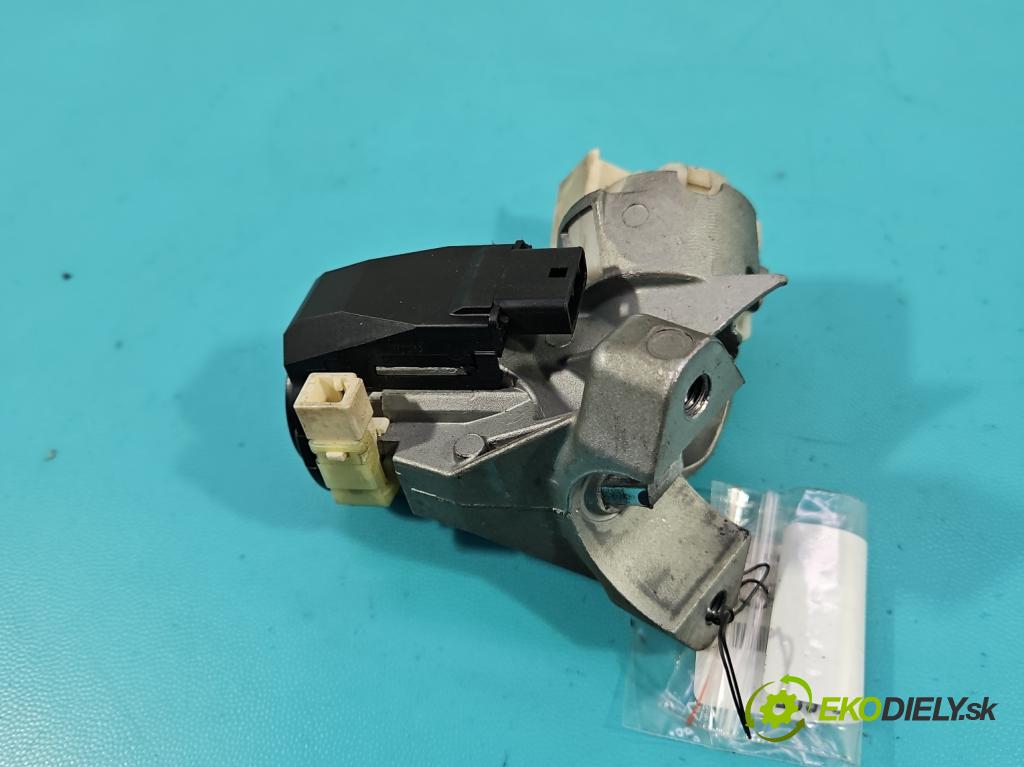 Toyota Yaris II 2005-2011 1.4 D4D 90 HP automatic 66 kW 1364 cm3 5- Spínačka N0502241/256B (Spínacia skrinka)