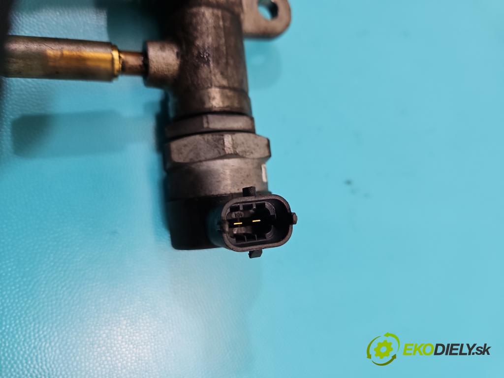 Nissan X-trail II T31 2008-2013 2.0 dci 173KM manual 127 kW 1995 cm3 5- lišta vstřikovací H8200610770 (Vstřikovací lišta)