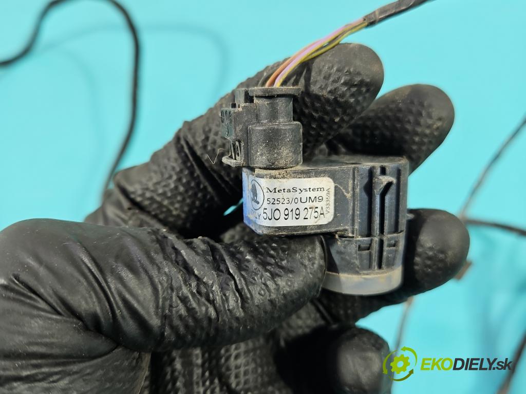 Skoda Fabia II 2007-2014 1.2 12V 69KM manual 51 kW 1198 cm3 5- snímač parkovaní: 5J0919275A