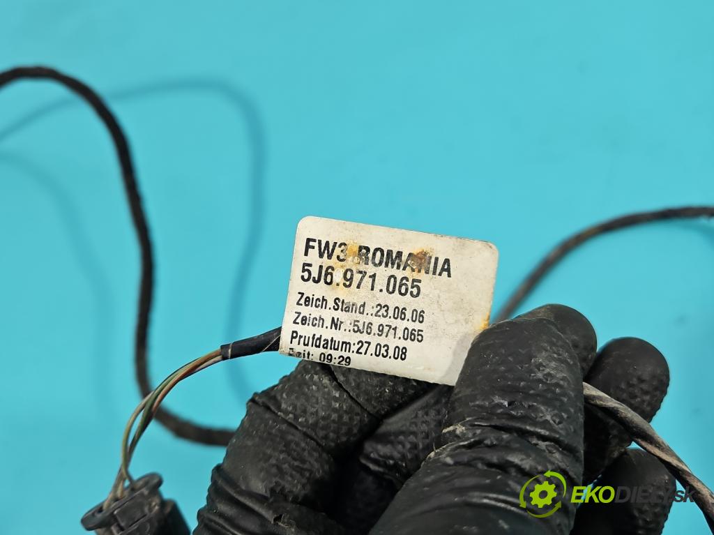 Skoda Fabia II 2007-2014 1.2 12V 69KM manual 51 kW 1198 cm3 5- snímač parkovaní: 5J0919275A