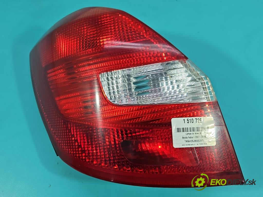 Skoda Fabia II 2007-2014 1.2 12V 69KM manual 51 kW 1198 cm3 5- svetlo / reflektor zadné ľavé 5J6945095 (Kľučka dverí ostatné)