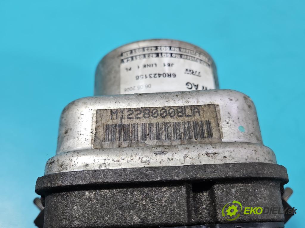 Skoda Fabia II 2007-2014 1.2 12V 69KM manual 51 kW 1198 cm3 5- čerpadlo posilovač 6R0423156 (Servočerpadlo)