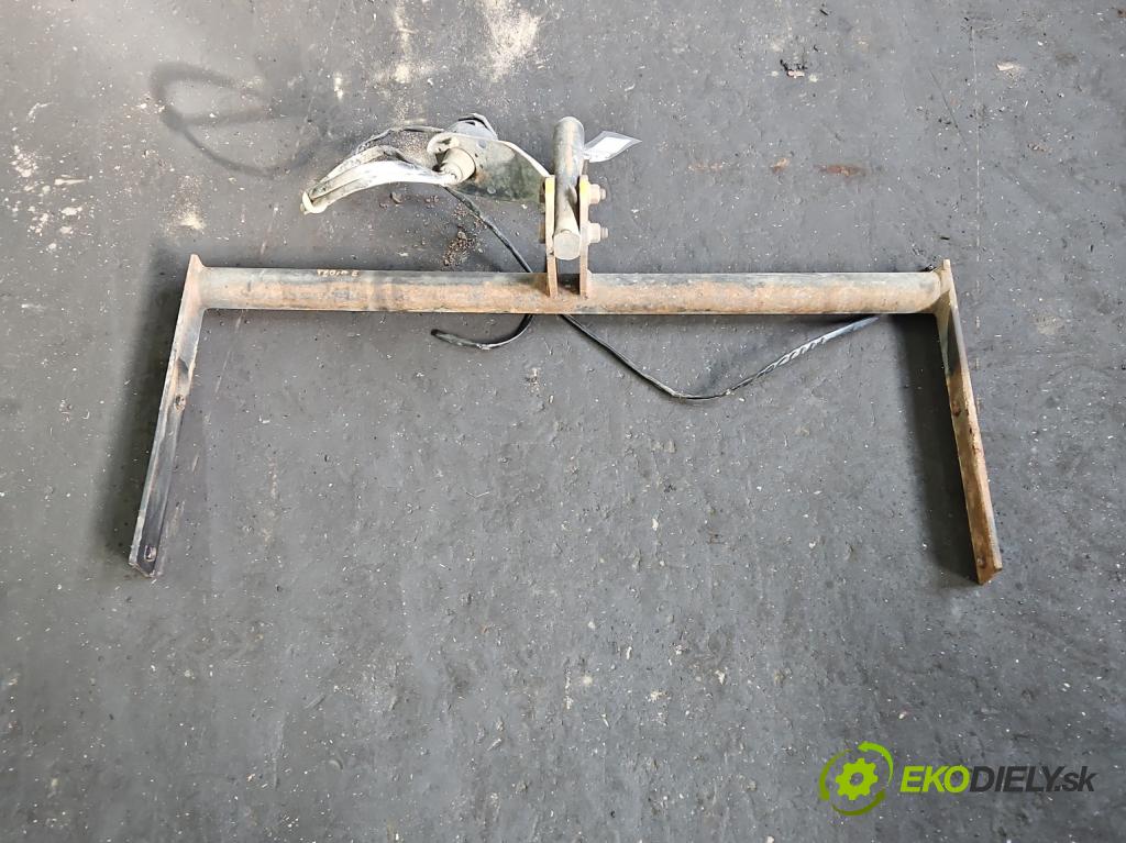 Skoda Fabia II 2007-2014 1.2 12V 69KM manual 51 kW 1198 cm3 5- Hák: vlečení:  (Ťažné zariadenie)