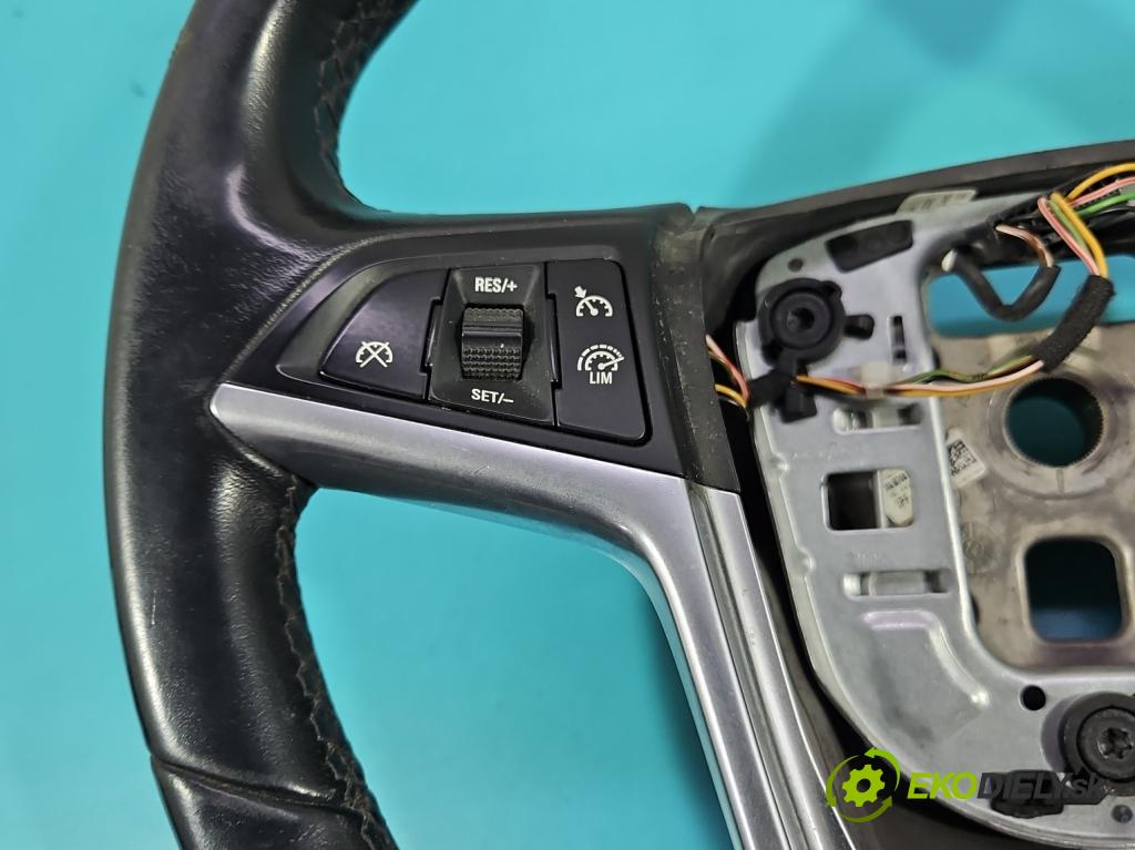 Opel Astra IV 2009-2015 1.6 16v 116 HP manual 85 kW 1598 cm3 5- volant 13351029 (Volant)