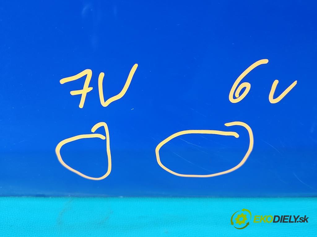 Skoda Fabia II 2007-2014 1.2 12V 69KM manual 51 kW 1198 cm3 5- dvere zadné ľavé  (Kľučka dverí ostatné)