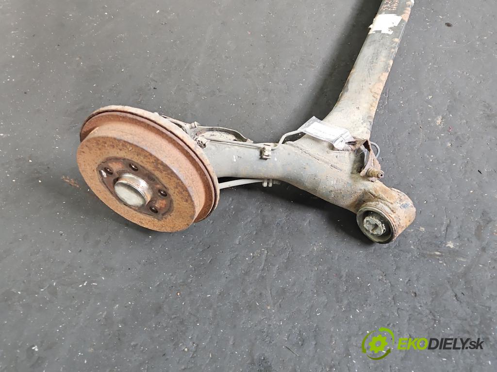 Skoda Fabia II 2007-2014 1.2 12V 69KM manual 51 kW 1198 cm3 5- zadna výstuha  (Výstuha zadná)