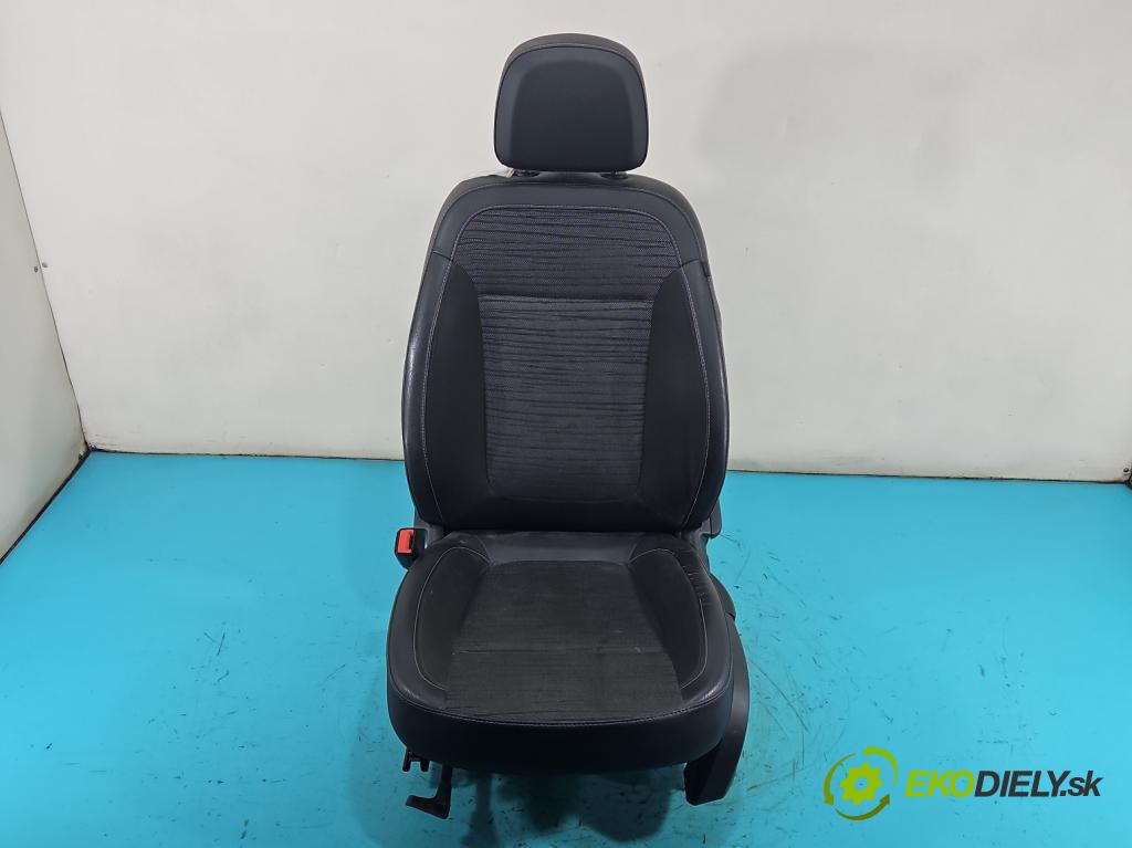Opel Astra IV 2009-2015 1.6 16v 116 HP manual 85 kW 1598 cm3 5- Sedačka ľavý  (Sedadlo)