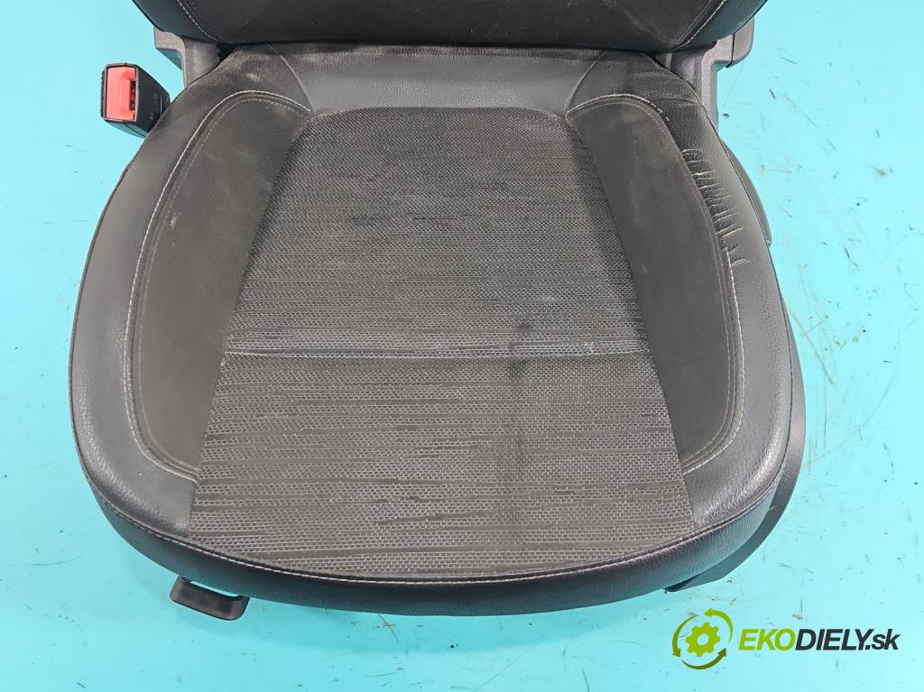 Opel Astra IV 2009-2015 1.6 16v 116 HP manual 85 kW 1598 cm3 5- Sedačka ľavý  (Sedadlo)