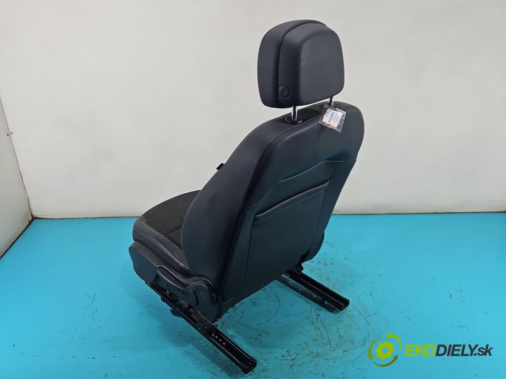 Opel Astra IV 2009-2015 1.6 16v 116 HP manual 85 kW 1598 cm3 5- Sedačka ľavý  (Sedadlo)