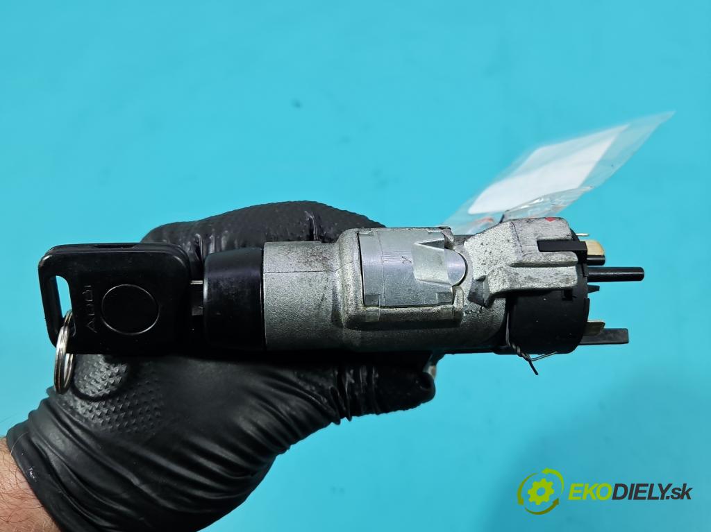 Audi 80 B4 1991-1994 1.9 tdi 90 HP manual 66 kW 1896 cm3 5- Spínačka 893905851D (Spínacia skrinka)