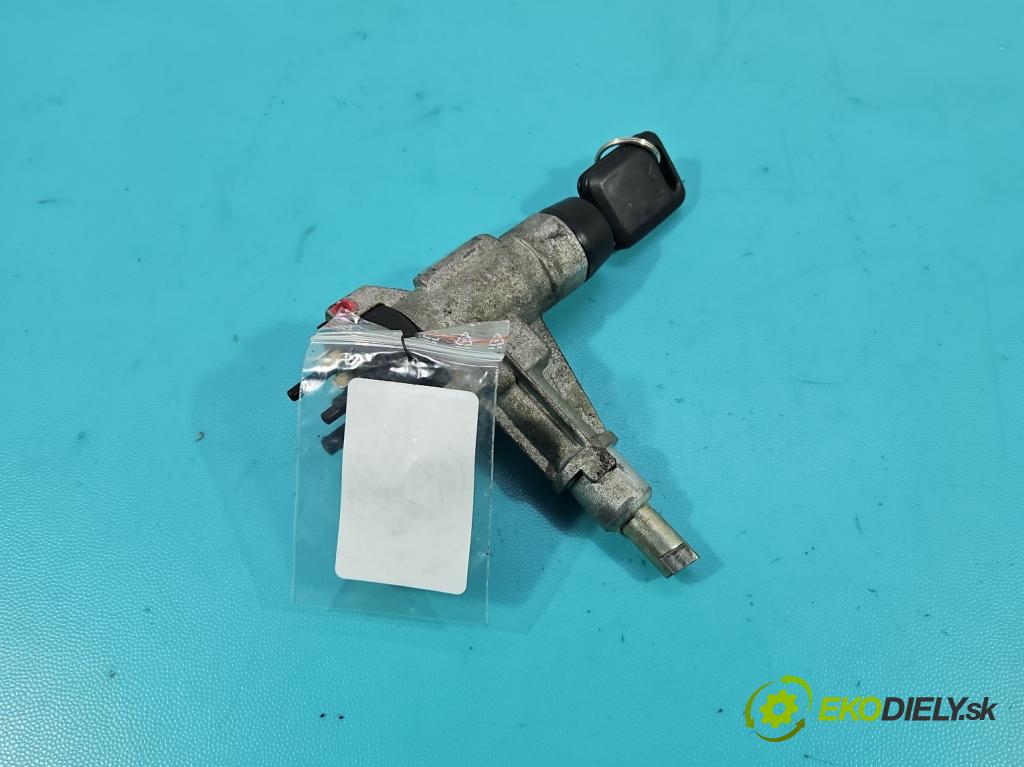 Audi 80 B4 1991-1994 1.9 tdi 90 HP manual 66 kW 1896 cm3 5- Spínačka 893905851D (Spínacia skrinka)