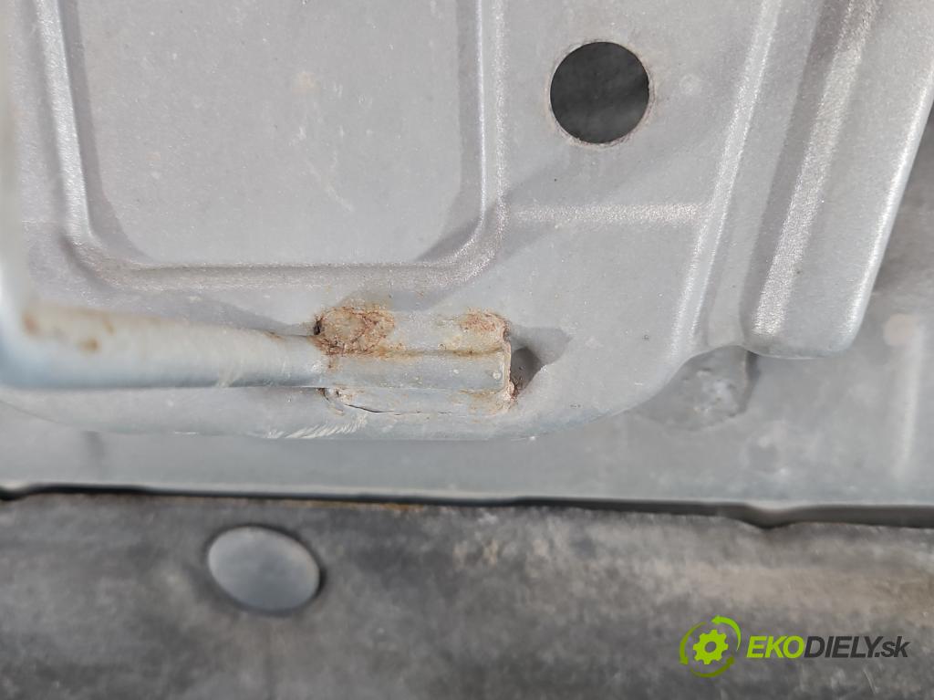 Toyota Yaris II 2005-2011 1.4 D4D 90 HP automatic 66 kW 1364 cm3 5- kapota predná