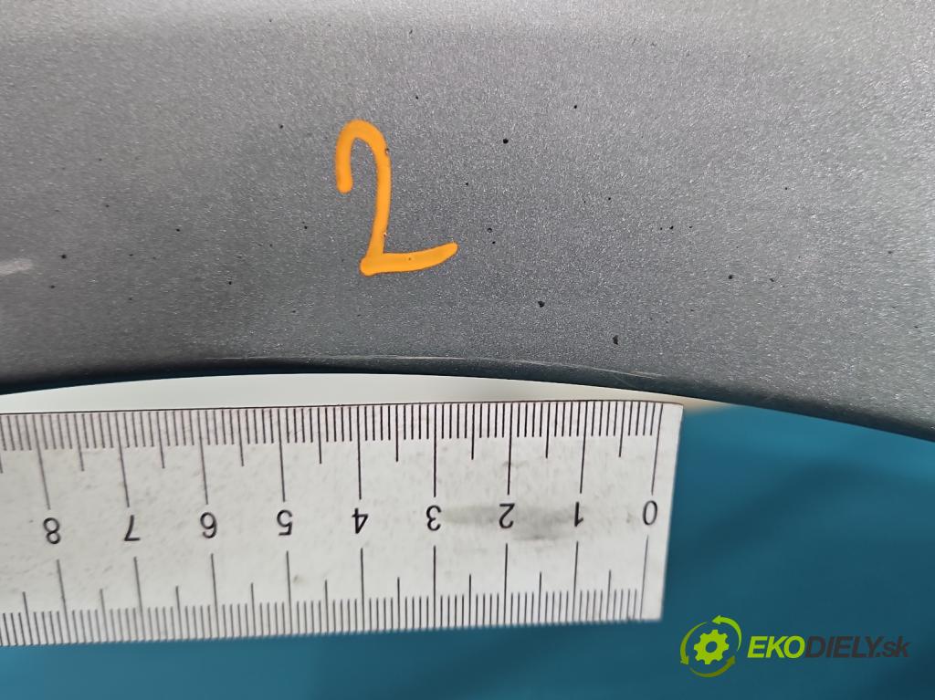 Toyota Yaris II 2005-2011 1.4 D4D 90 HP automatic 66 kW 1364 cm3 5- blatník predné pravý  (Kľučka dverí ostatné)