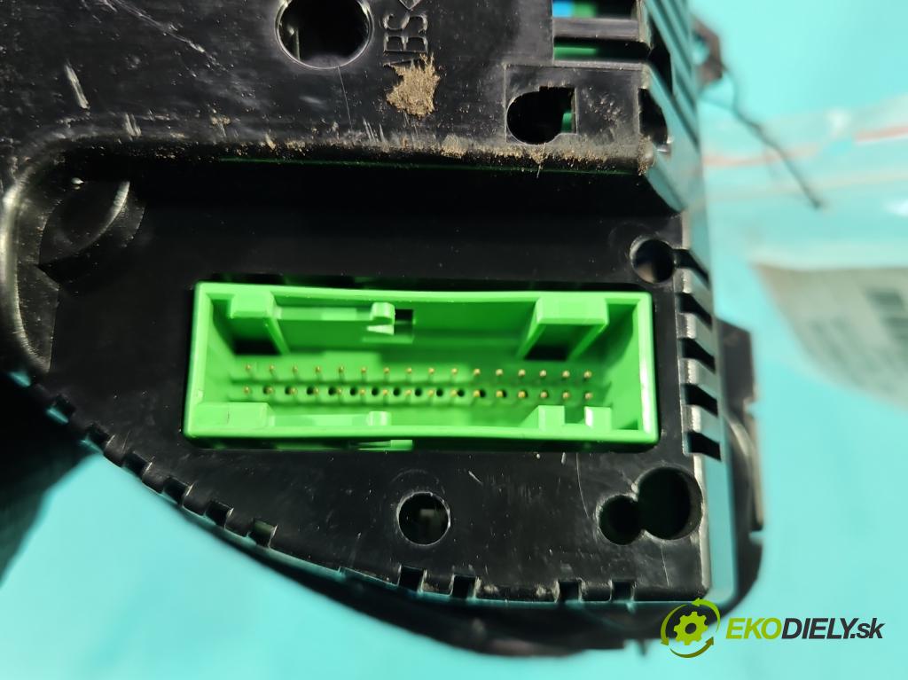 Audi A4 B7 2004-2008 2.0 TFSI 200 HP manual 147 kW 1984 cm3 5- prístrojovka/ budíky 8E0920901J (Prístrojová doska)