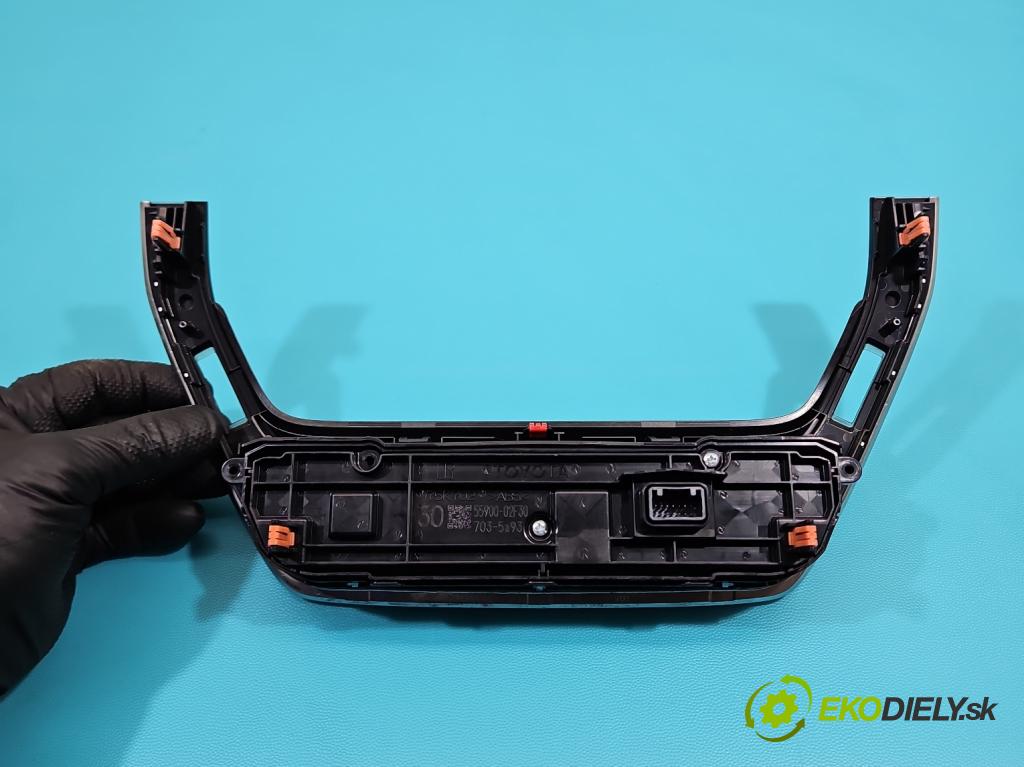 Toyota Corolla E21 2019- 1.8 16V 98 hp automatic 72 kW 1798 cm3 4- palubní deska panel topení 55900-02F30