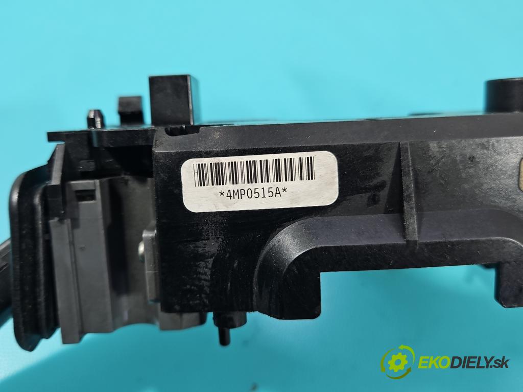 Volvo V70 II 1999-2007 2.4 D5 163 HP automatic 120 kW 2401 cm3 5- prepínač komplex: 30739600 (Prepínacie páčky pod volantom)