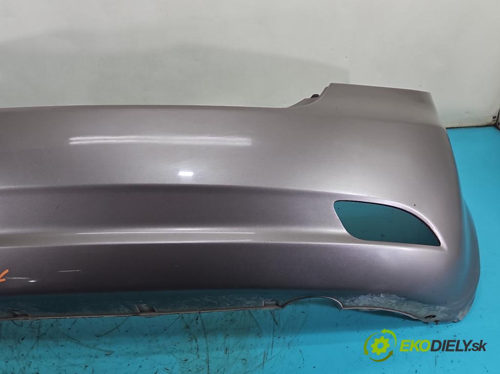 Kia Ceed I 2006-2012 1.4 16V 109 HP manual 80 kW 1396 cm3 5- nárazník zadné  (Kľučka dverí ostatné)