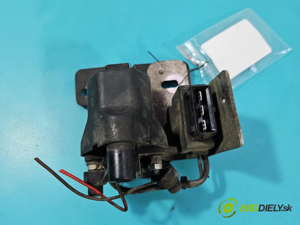 Audi 80 B4 1991-1994 2.0 90 HP manual 66 kW 1984 cm3 4- cievka zapaľovacia (Zapaľovacia cievka)