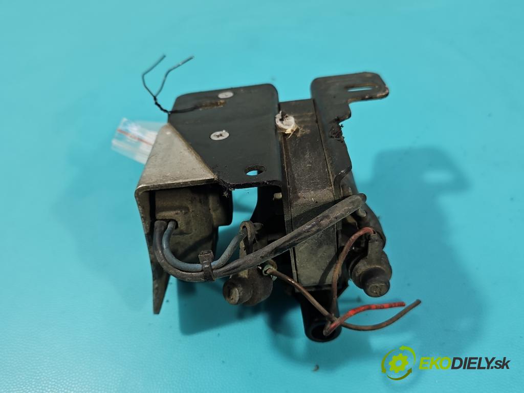 Audi 80 B4 1991-1994 2.0 90 HP manual 66 kW 1984 cm3 4- cievka zapaľovacia (Zapaľovacia cievka)