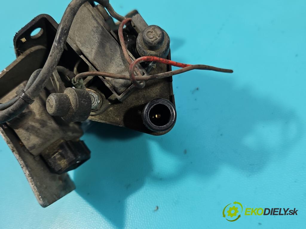 Audi 80 B4 1991-1994 2.0 90 HP manual 66 kW 1984 cm3 4- cievka zapaľovacia (Zapaľovacia cievka)