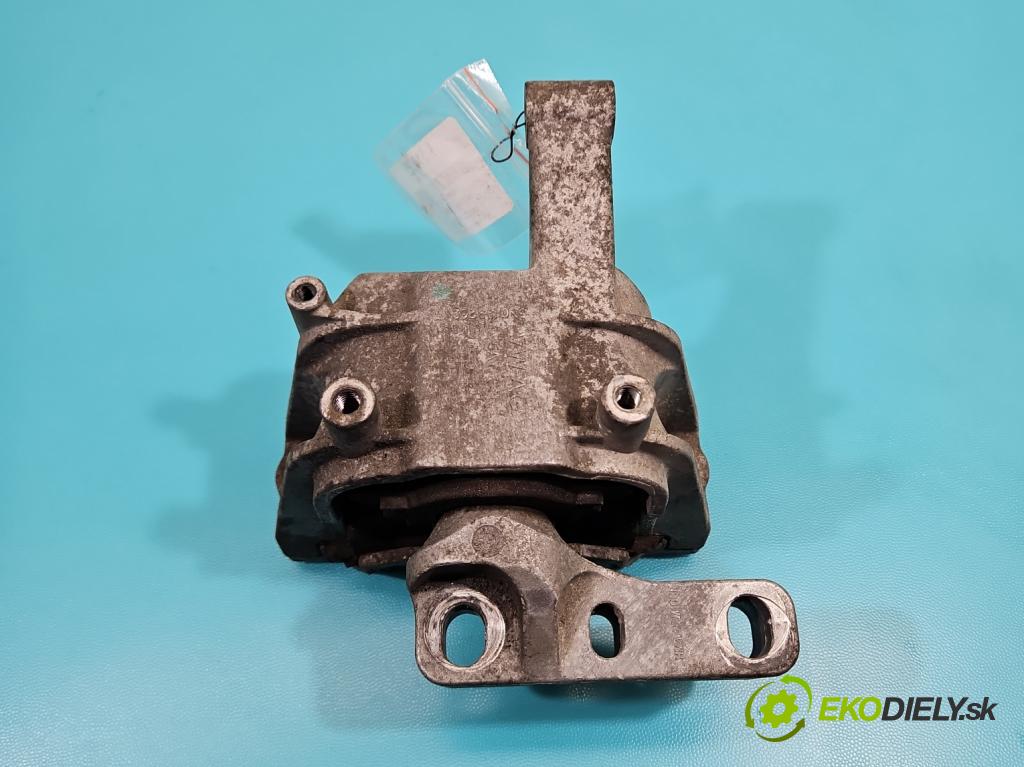 Vw Sharan II 2010-2022 2.0 tdi 177 HP automatic 130 kW 1968 cm3 5- airbag motora 5N0199262 (Držiak motora)