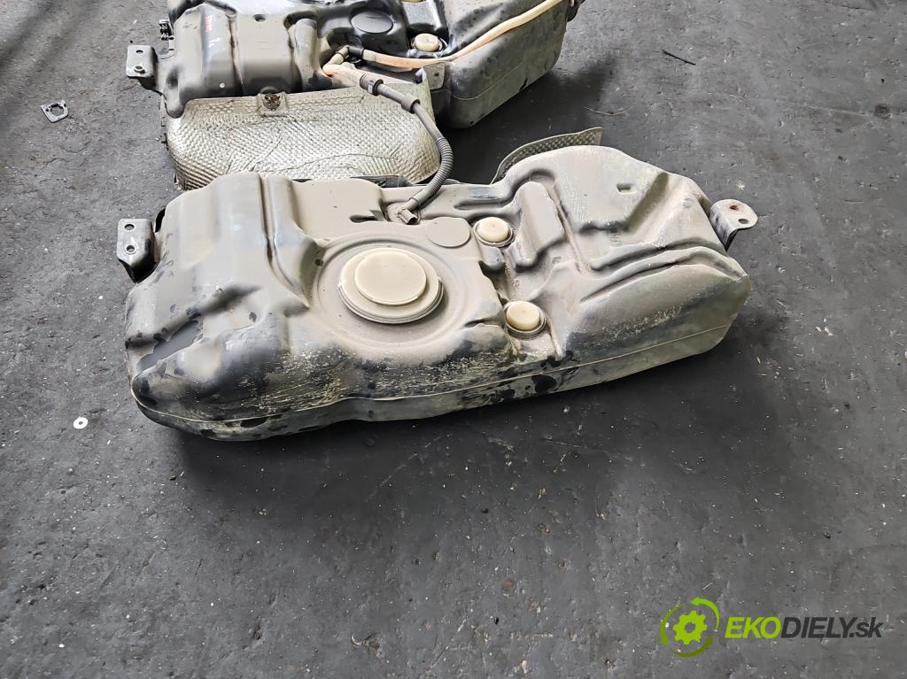 Vw Sharan II 2010-2022 2.0 tdi 177 hp automatic 130 kW 1968 cm3 5- Nádrž: paliva 7N0201060M (Palivová nádrž)