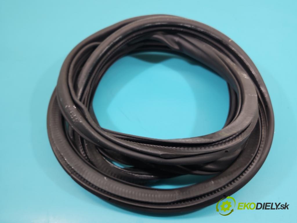 Vw Sharan II 2010-2022 2.0 tdi 177 hp automatic 130 kW 1968 cm3 5- Těsnění: dveře zadní levé 7N0867913F (Karoserie ostatní)